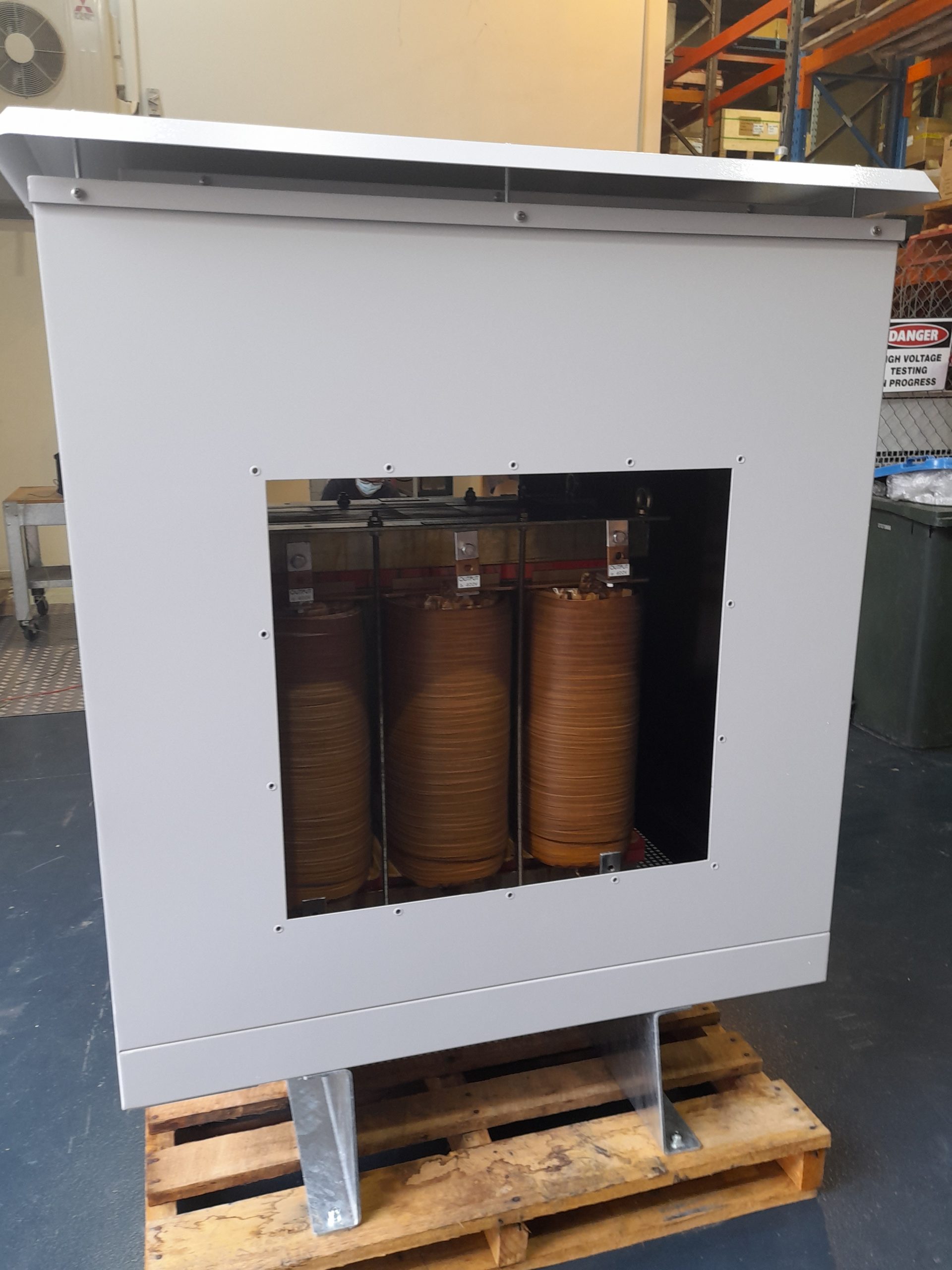 Read more about the article 250kVA Isolation transformer